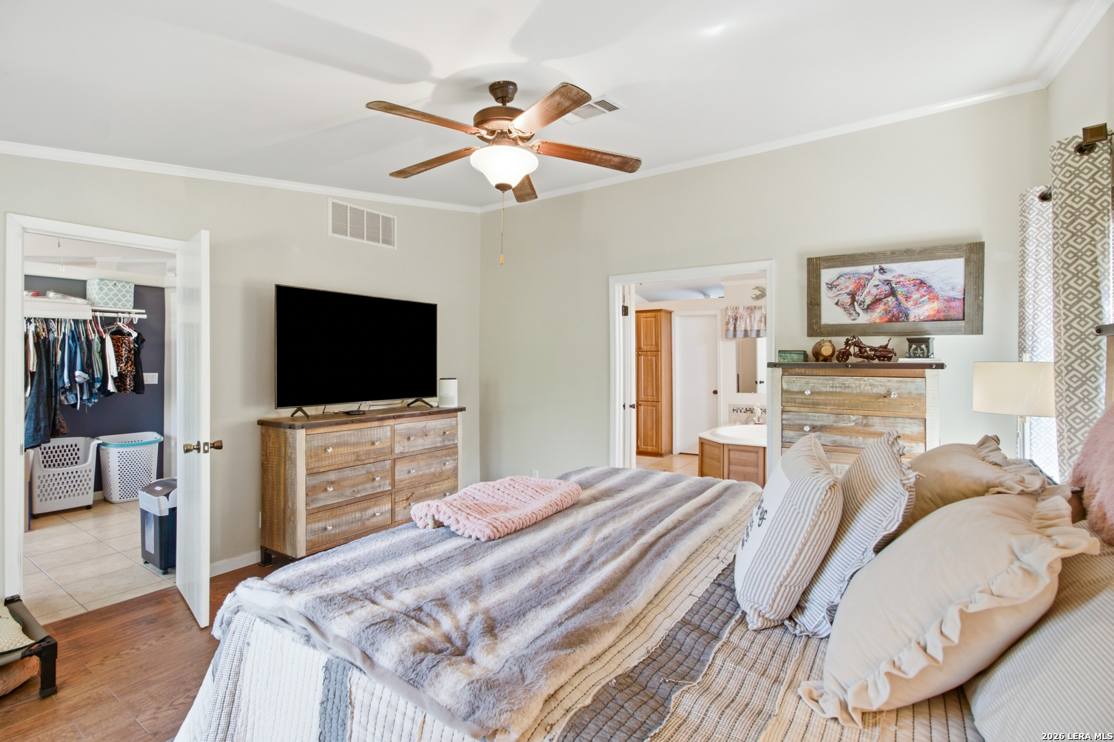 443 Oak Hills Road Pipe Creek, TX 78063 - Photo 18 of 42