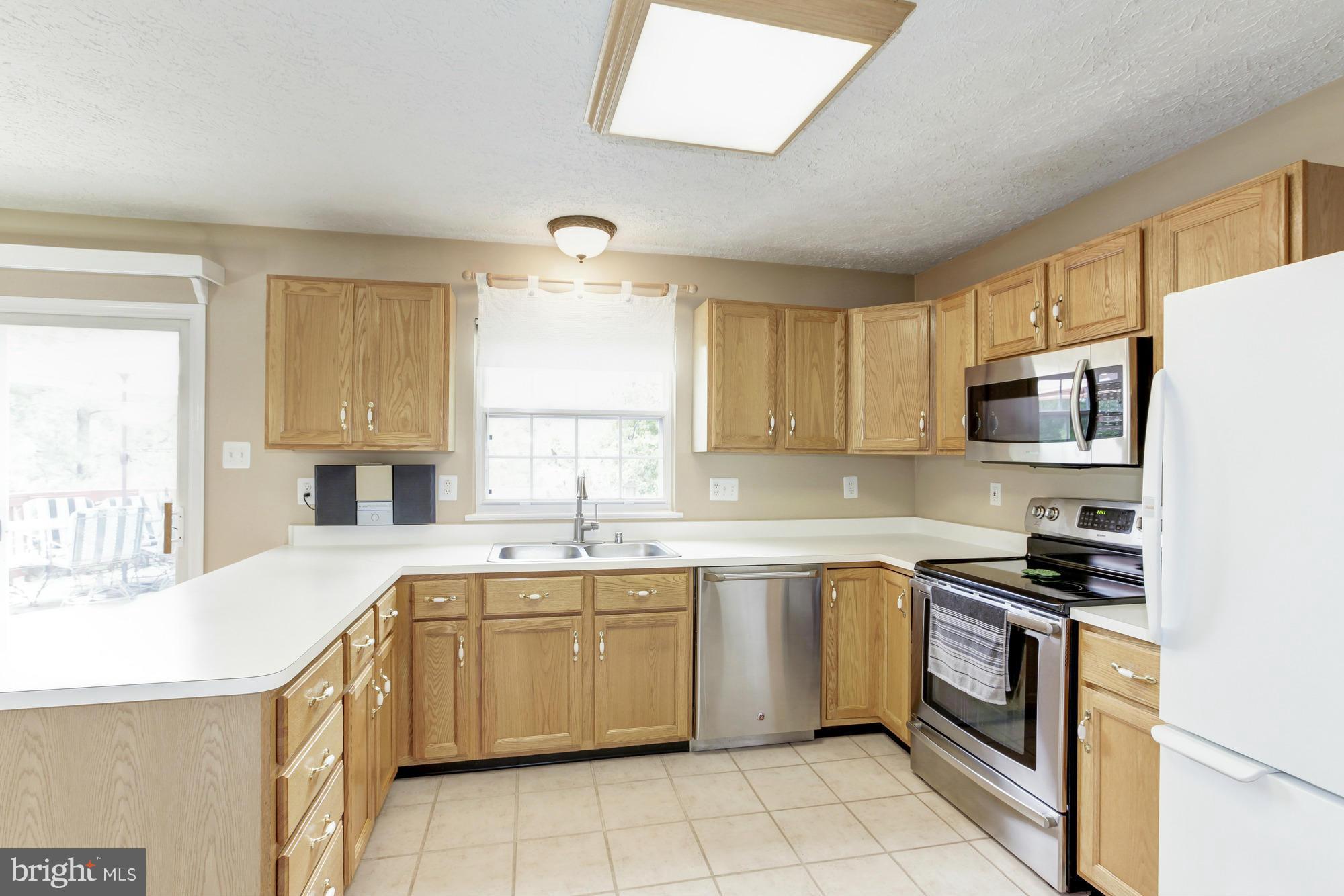 6114 Samuel Road New Market, MD 21774 - Photo 10 of 30 Kitchen