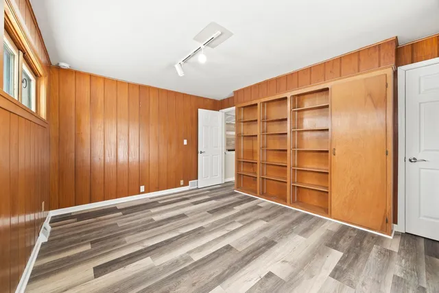 $2,700 | 246 Miller Avenue, DeKalb, IL 60115