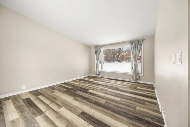 $2,700 | 246 Miller Avenue, DeKalb, IL 60115