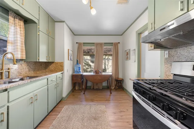 $207,000 | 751 North Burleson Street, Giddings, TX 78942