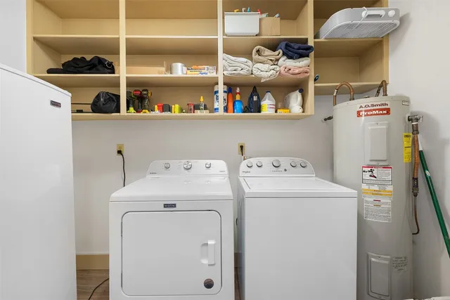 $207,000 | 751 North Burleson Street, Giddings, TX 78942