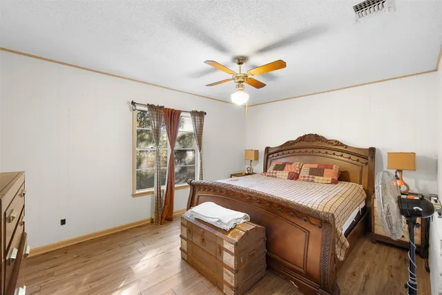 $207,000 | 751 North Burleson Street, Giddings, TX 78942