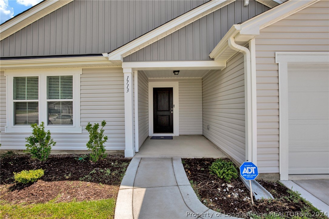 1713 Ennismore Road Hope Mills, NC 28348 - Photo 4 of 30 Gallery Image 4