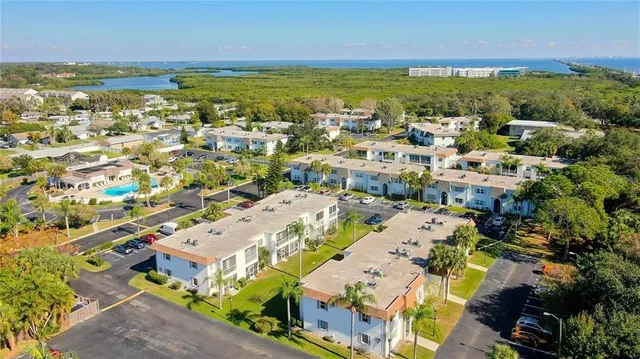 $1,270 | 355 McMullen Booth Road, Unit 116, Clearwater, FL 33759