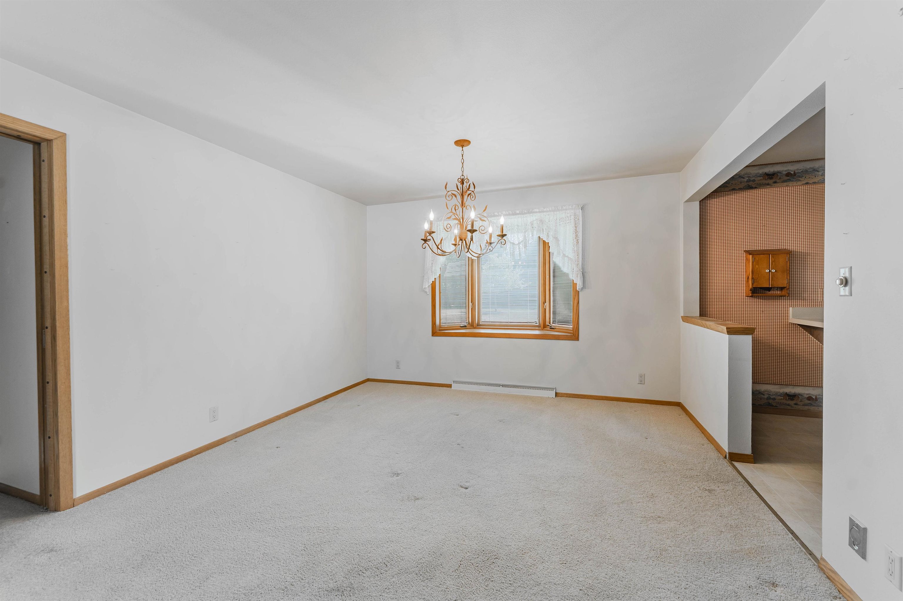 2897 Omro Road Oshkosh, WI 54904 - Photo 4 of 30