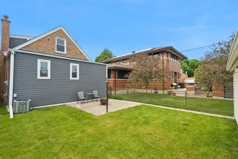 $550,000 | 3737 North Cumberland Avenue, Chicago, IL 60634