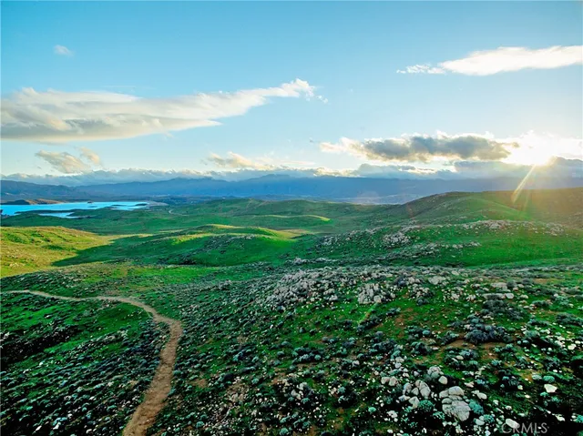 $1,100,000 | 16696 South Peak Court, Riverside, CA 92503