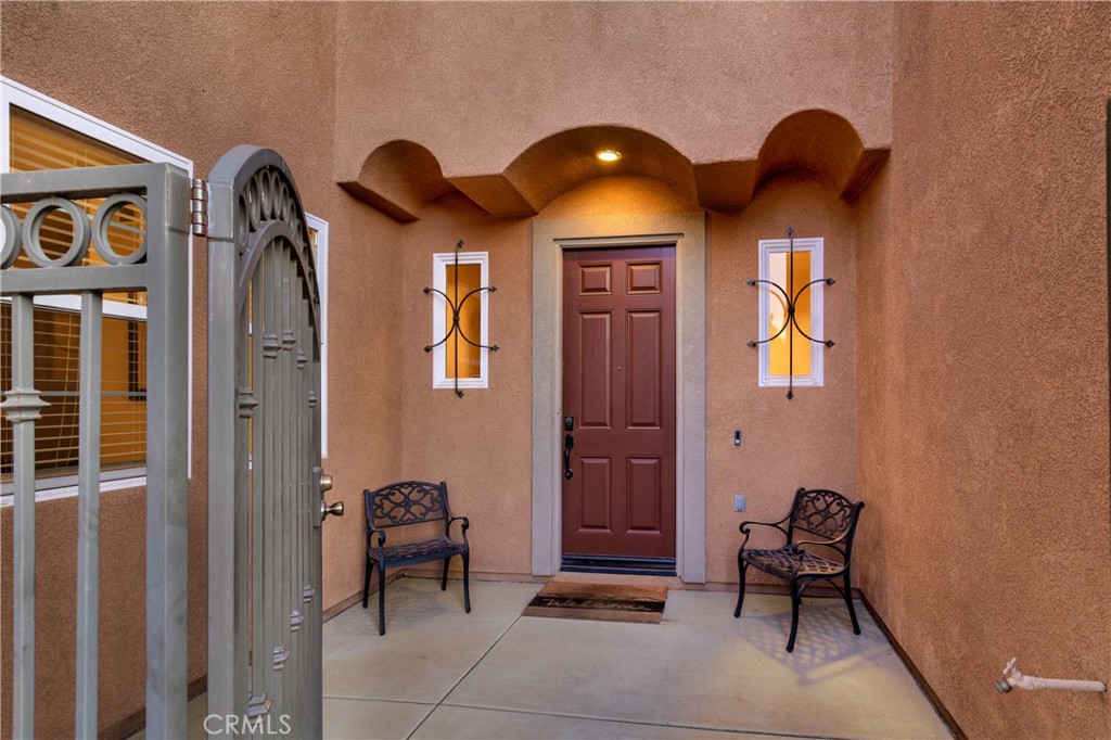 16696 South Peak Court Riverside, CA 92503 - Photo 6 of 61