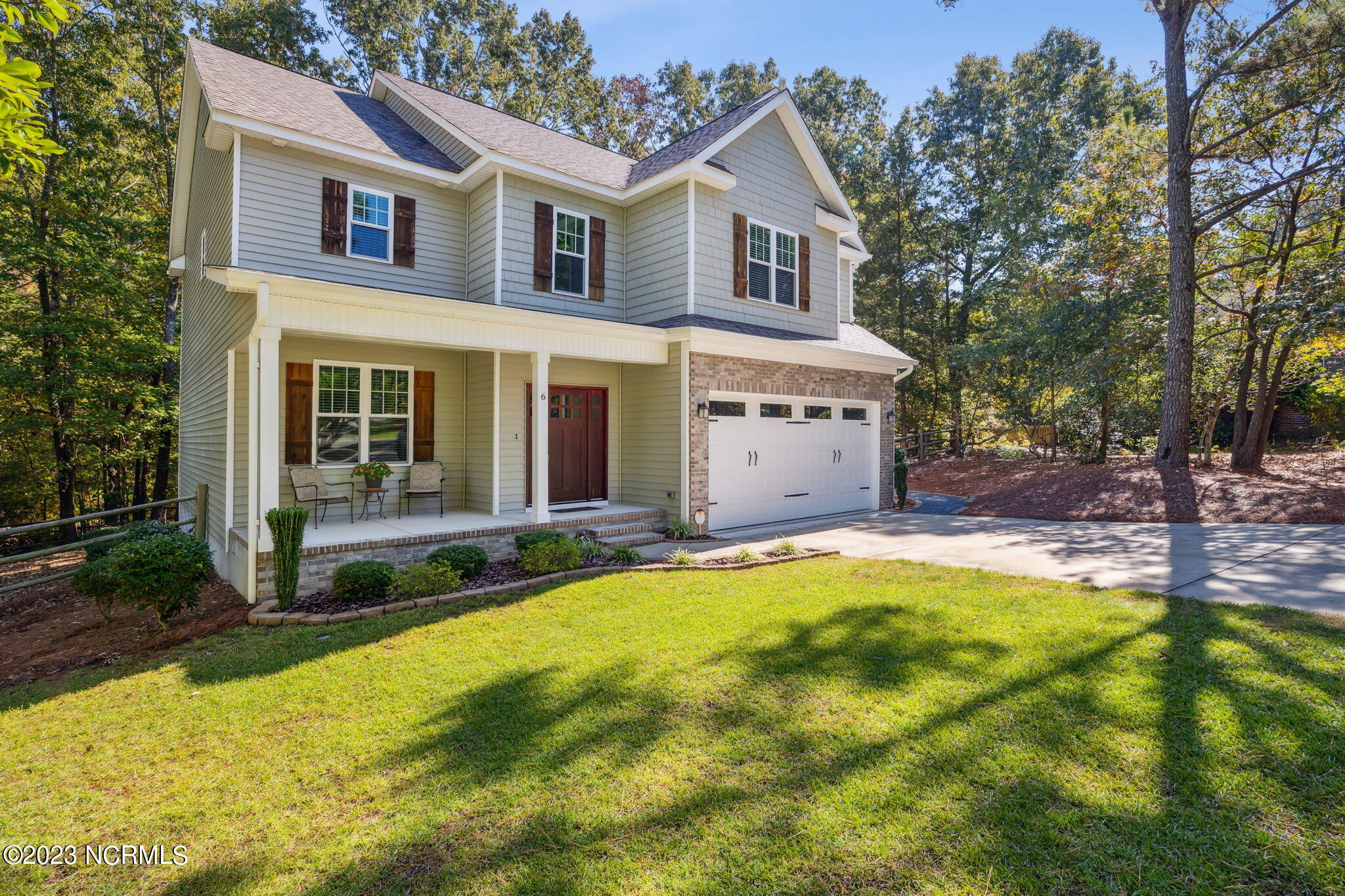6 Starlit Court Pinehurst, NC 28374 - Photo 2 of 41 Front Yard