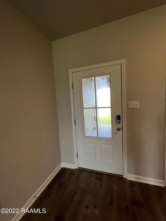 $2,600 | 213 Garden Oaks Avenue, Youngsville, LA 70592