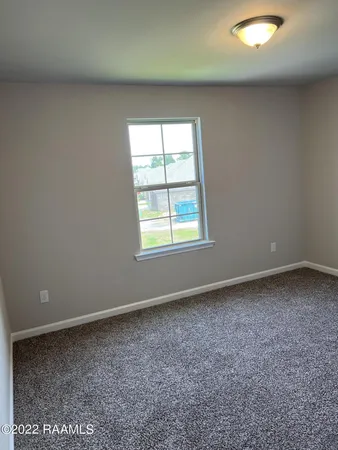 $2,600 | 213 Garden Oaks Avenue, Youngsville, LA 70592