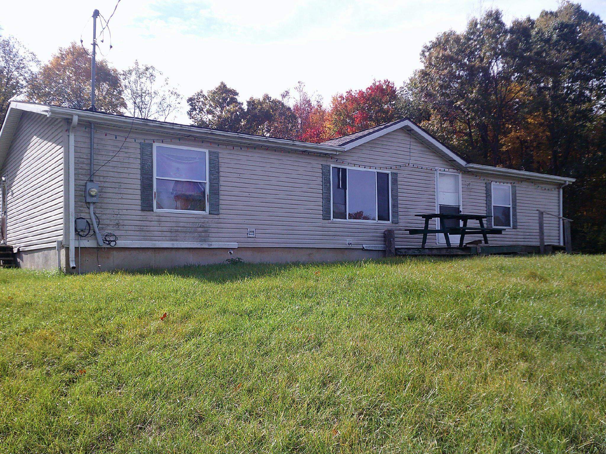 9560 Byam Road Bancroft, MI 48414 - Photo 1 of 27