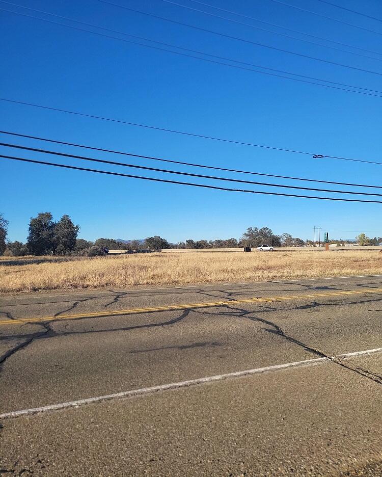 3035 Argyle Road Redding, CA 96002 - Photo 7 of 10 20221027_164922