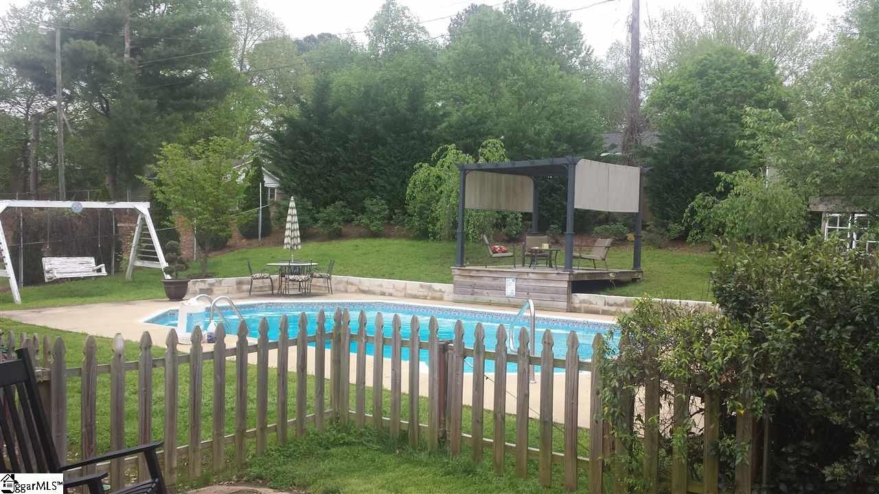 602 Del Norte Road Greenville, SC 29615 - Photo 3 of 20 Gallery Image 3