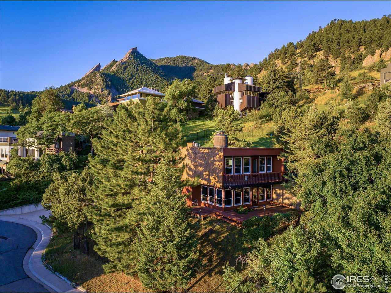 Amazing West Boulder Location