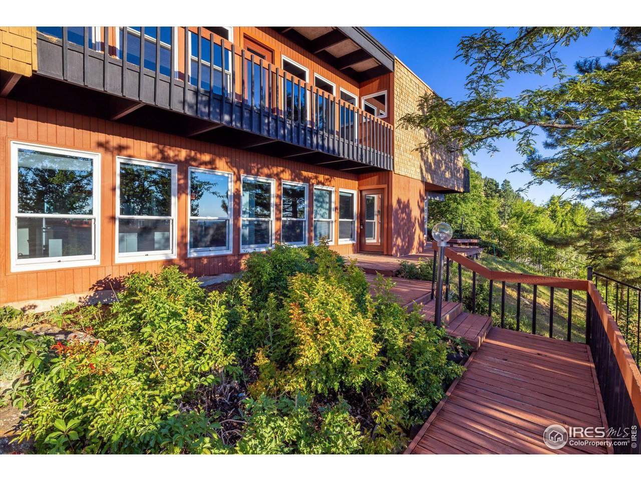 805 Circle Drive Boulder, CO 80302 - Photo 5 of 39