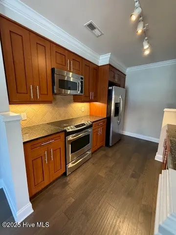 $2,250 | 6832 Main Street, Unit 226, Wilmington, NC 28405