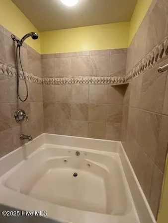 $2,250 | 6832 Main Street, Unit 226, Wilmington, NC 28405