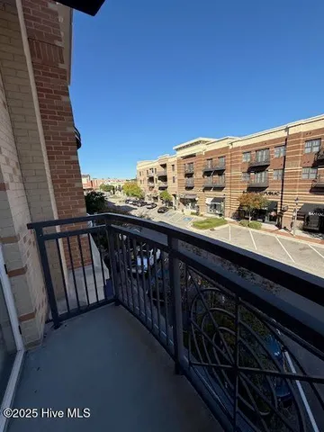 $2,250 | 6832 Main Street, Unit 226, Wilmington, NC 28405