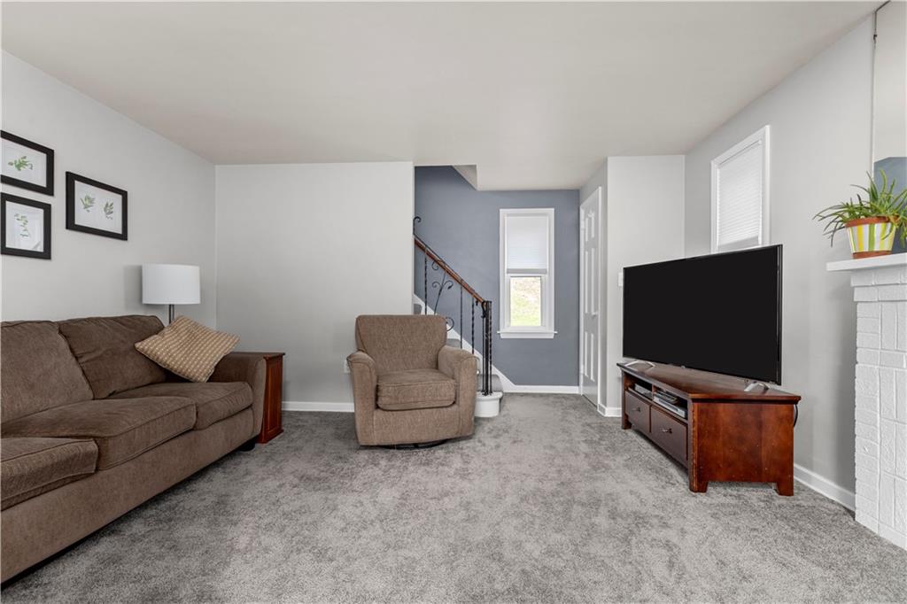 3370 Evergreen Road Pittsburgh, PA 15237 - Photo 3 of 22 Gallery Image 3