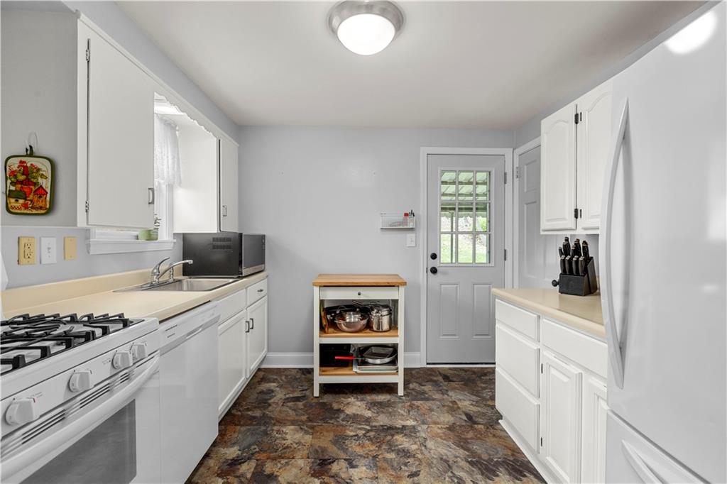 3370 Evergreen Road Pittsburgh, PA 15237 - Photo 9 of 22 Gallery Image 9