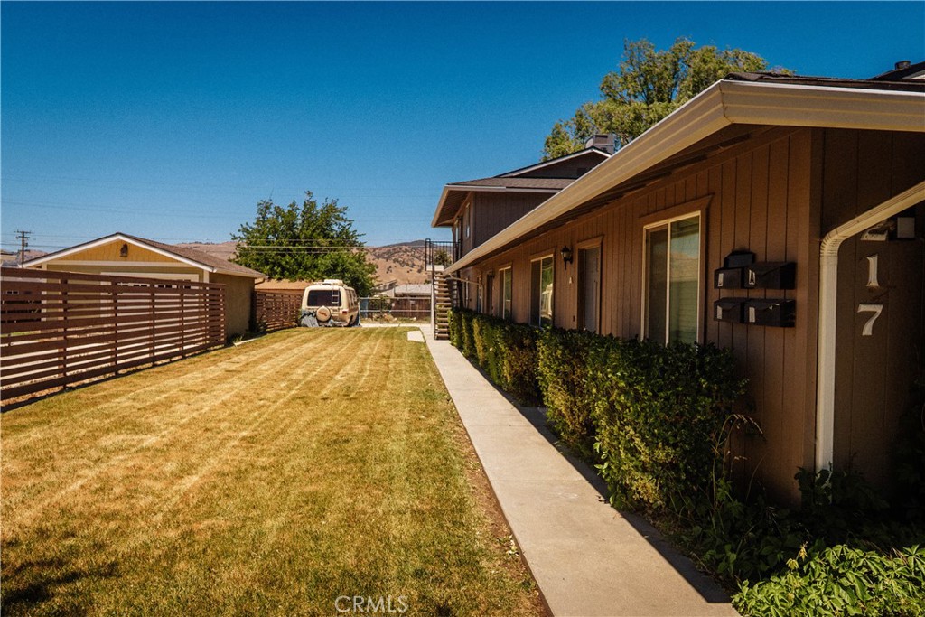 217 East I Street Tehachapi, CA 93561 - Photo 6 of 23