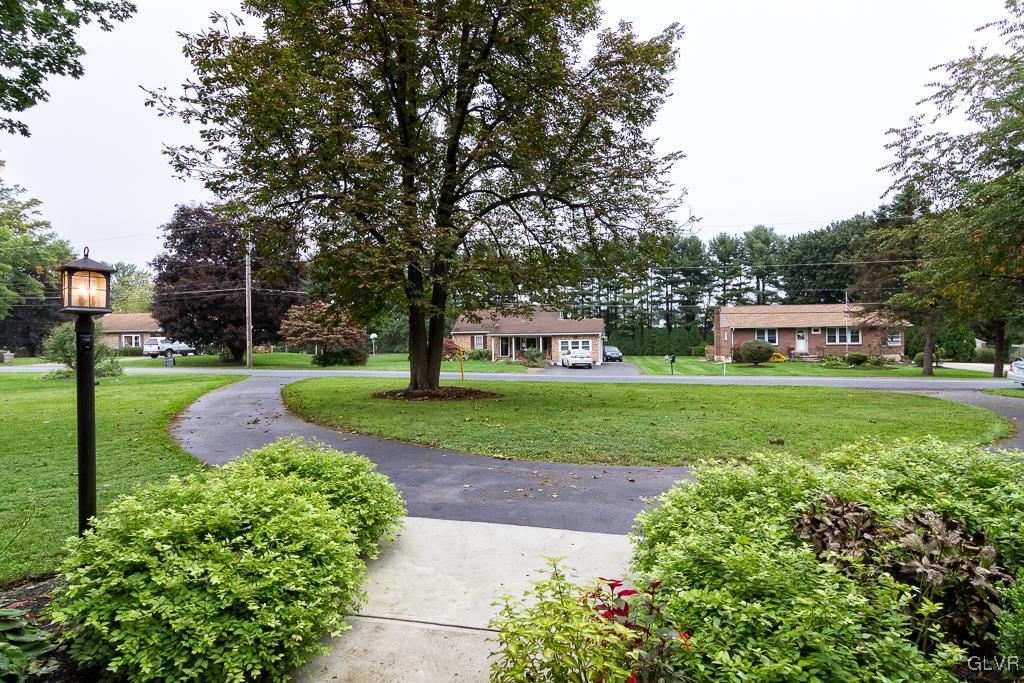 3936 East Hopewell Road Center Valley, PA 18034 - Photo 6 of 49 Gallery Image 6