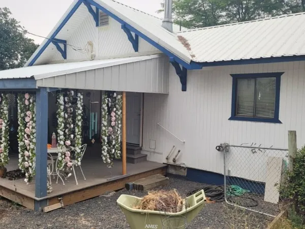 $245,000 | 230 Leslie Street, Tekoa, WA 99033