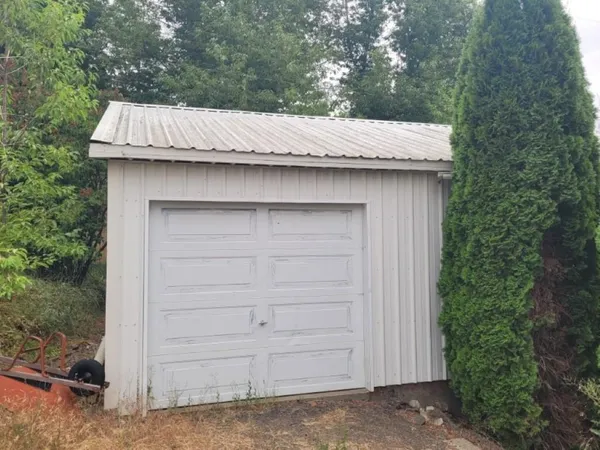 $245,000 | 230 Leslie Street, Tekoa, WA 99033