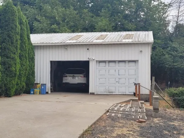 $245,000 | 230 Leslie Street, Tekoa, WA 99033