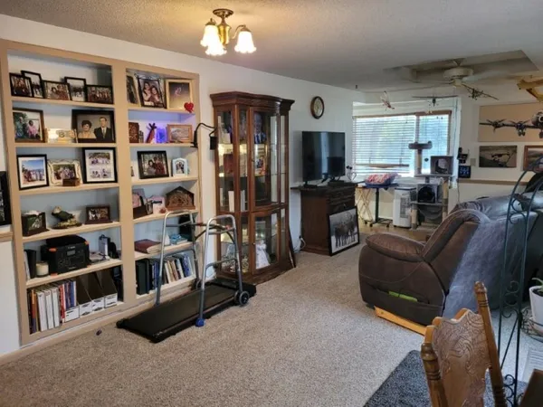 $245,000 | 230 Leslie Street, Tekoa, WA 99033