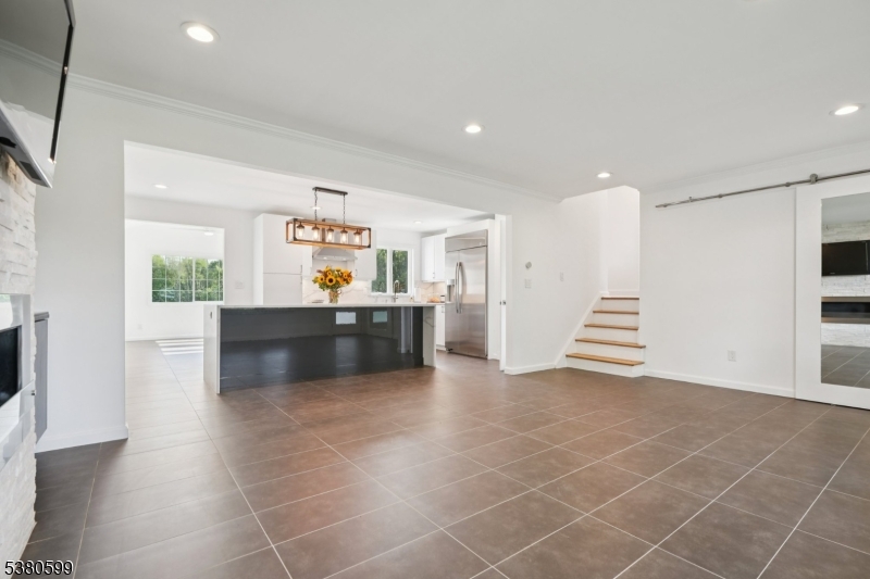 79 Townsend Drive Florham Park, NJ 07932 - Photo 5 of 20