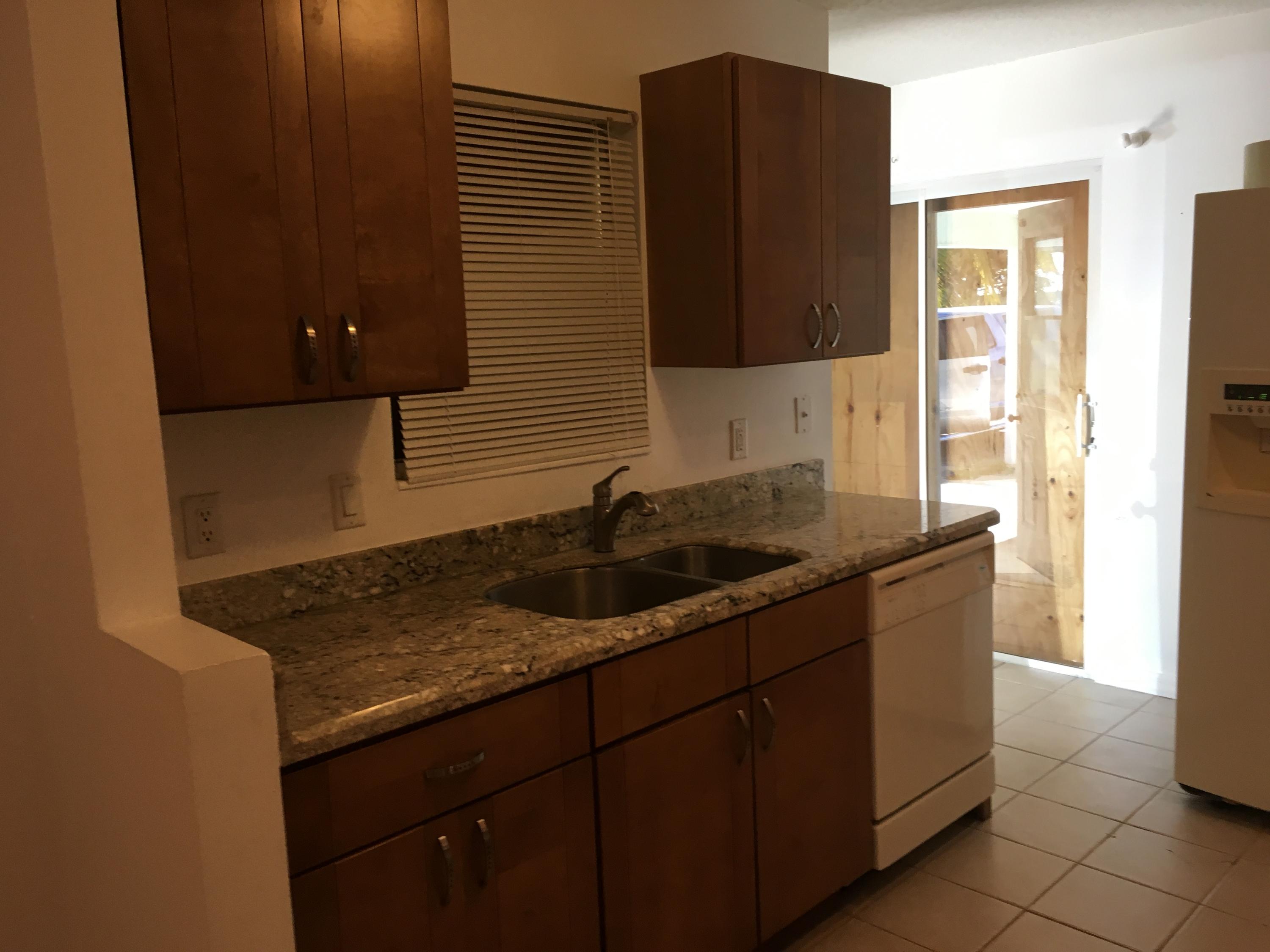4909 Southeast Pine Ridge Way Stuart, FL 34997 - Photo 4 of 15 Kitchen