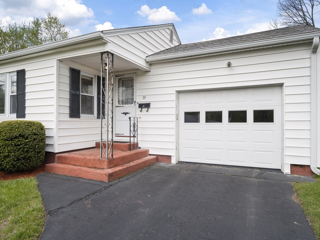 39 Gee Street Athol, MA 01331 - Photo 2 of 38