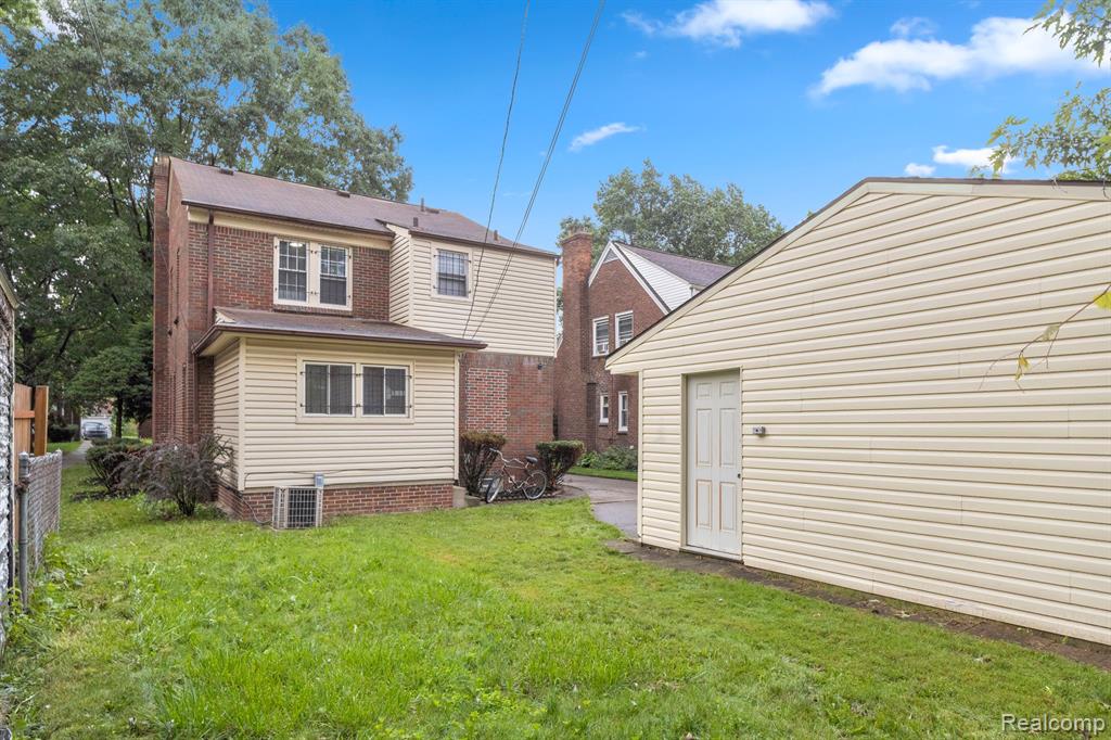 14629 Greenview Road Detroit, MI 48223 - Photo 35 of 36