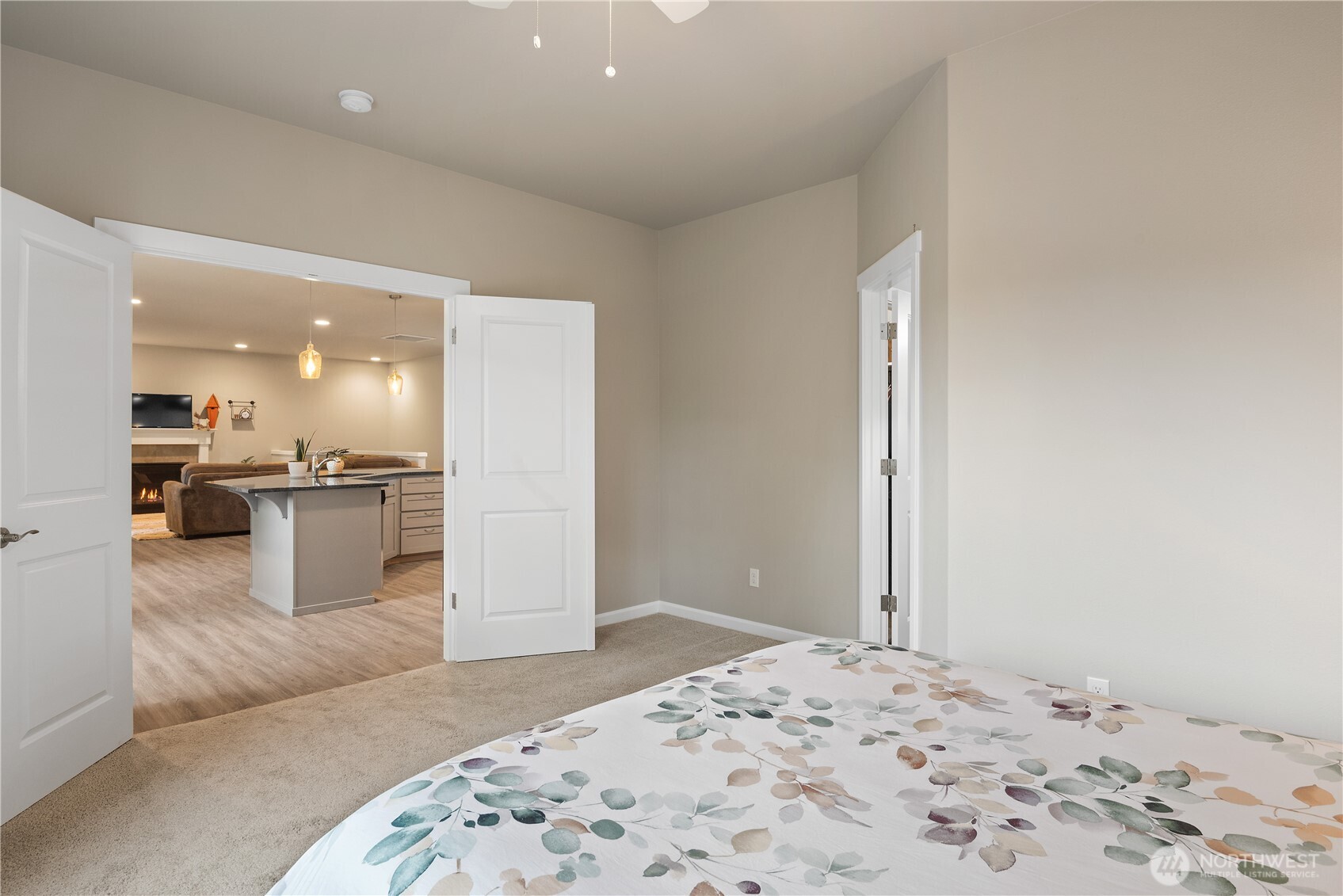 175 Shoreview Drive Kelso, WA 98626 - Photo 15 of 35 a view of a bedroom with kitchen and windows