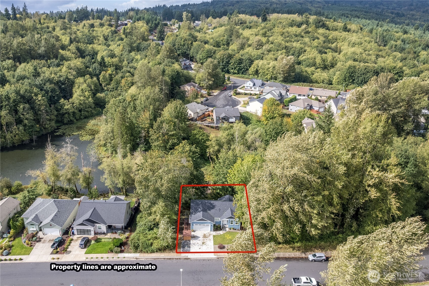 175 Shoreview Drive Kelso, WA 98626 - Photo 4 of 35 view of outdoor space and yard