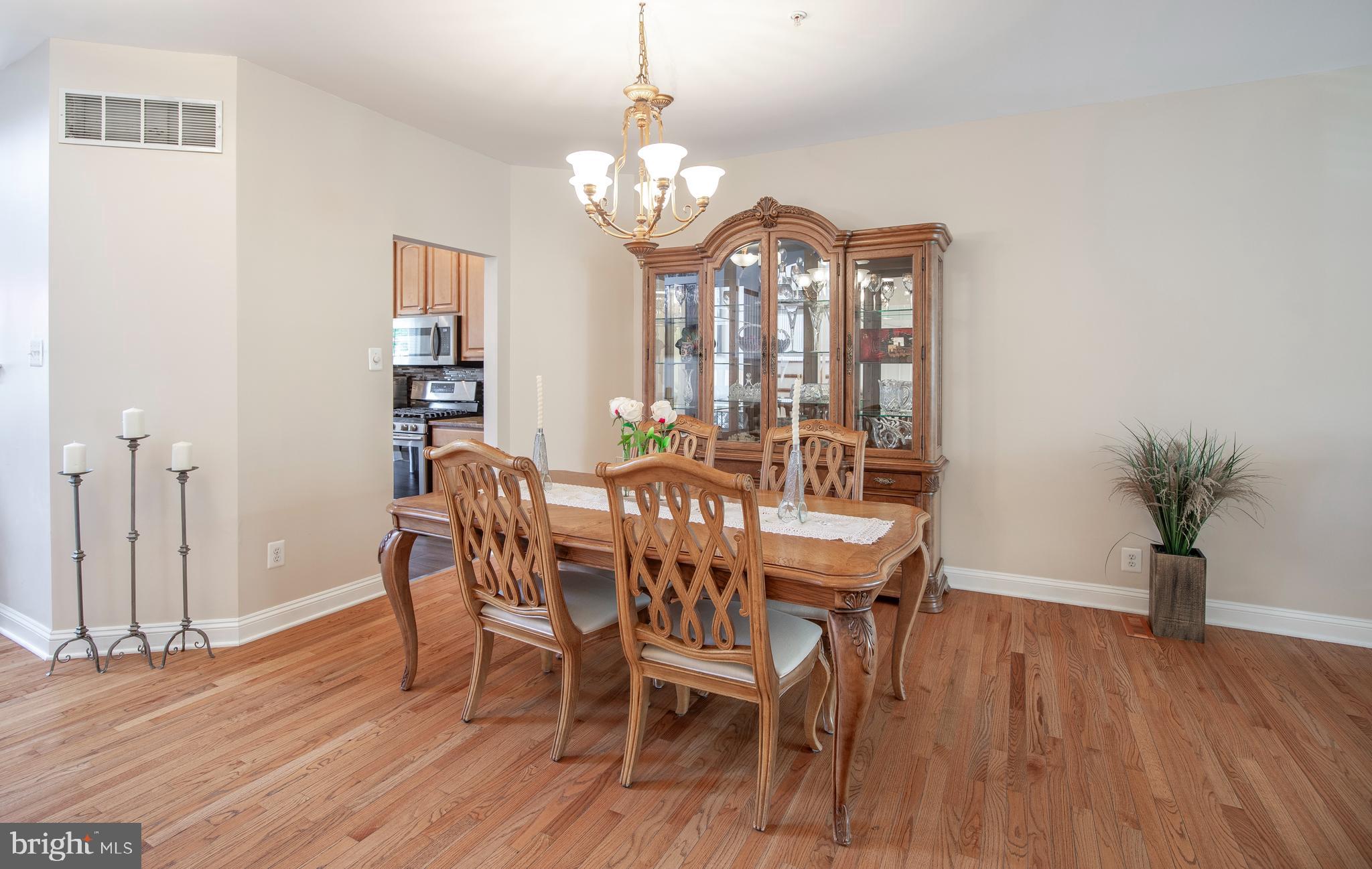 4625 Old Oak Road Doylestown, PA 18902 - Photo 7 of 43