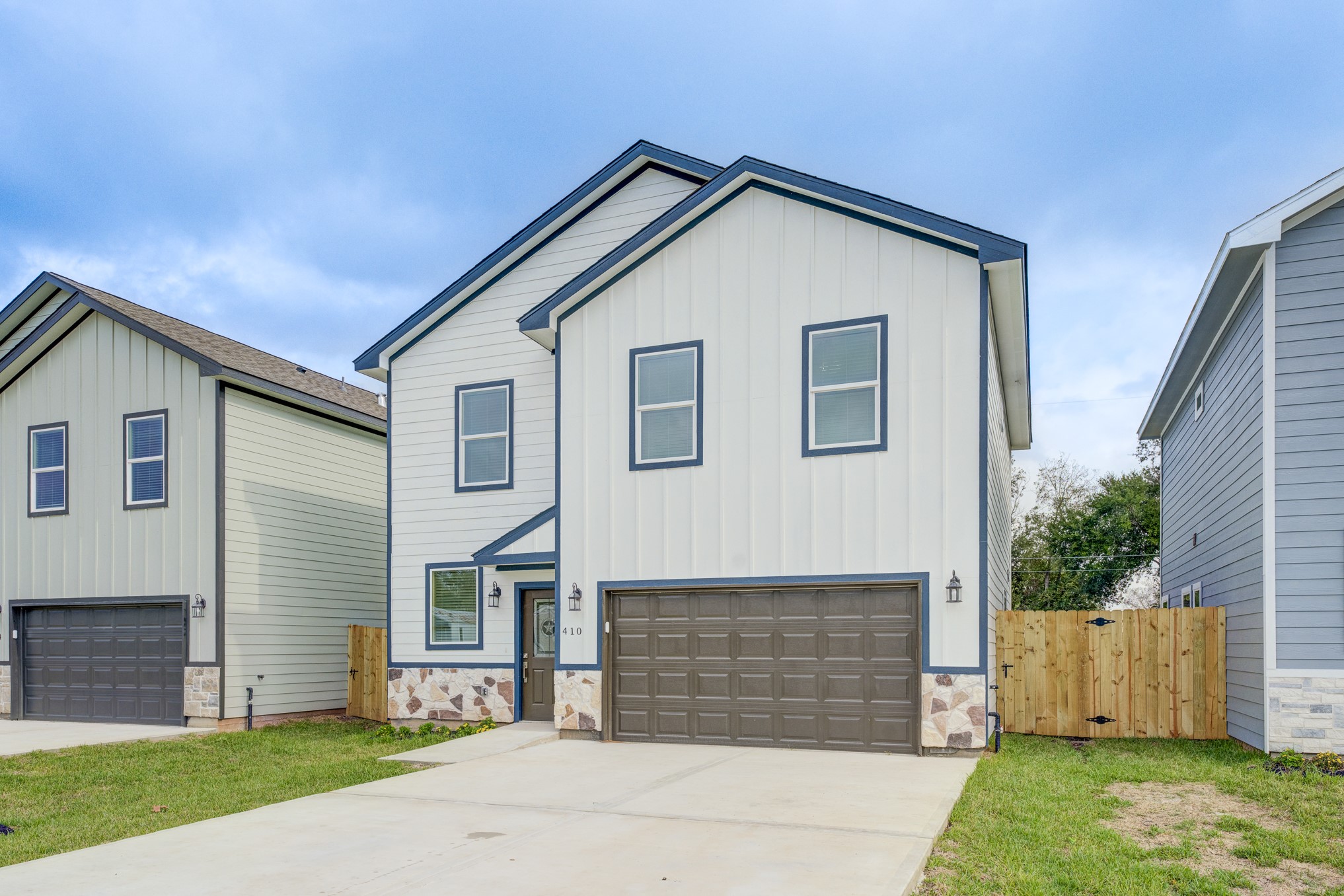 410 North 4th Street Beasley, TX 77417 - Photo 2 of 50