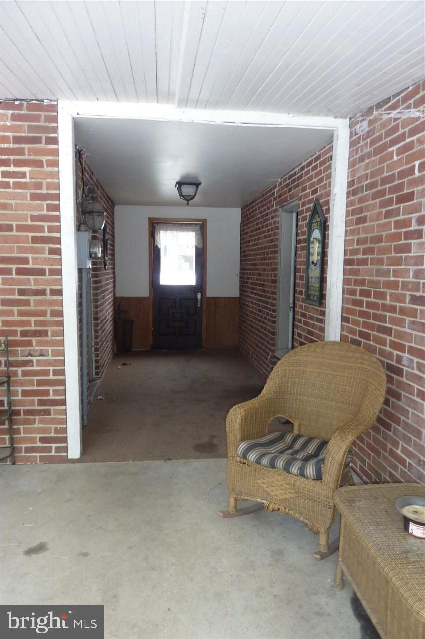 208 Greystone Road York, PA 17402 - Photo 14 of 19 Gallery Image 14