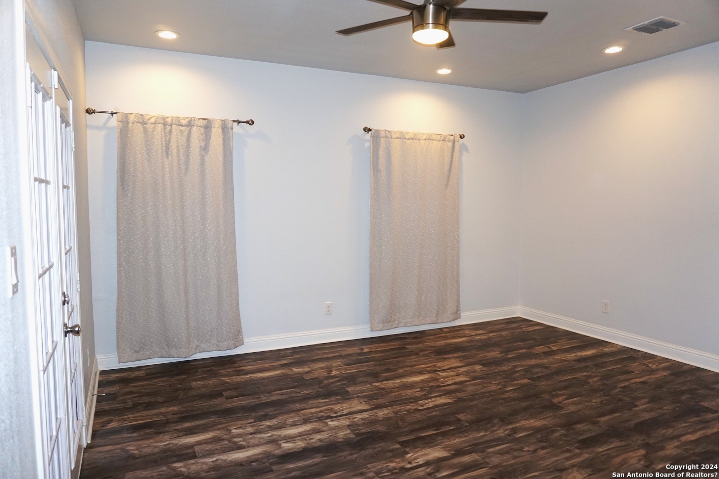 1415 Semlinger Road San Antonio, TX 78220 - Photo 14 of 27