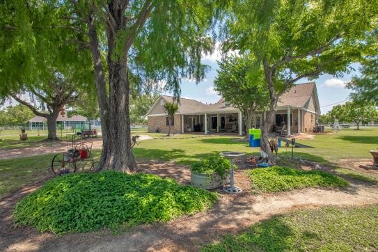 1110 Robinson Road La Porte, TX 77571 - Photo 22 of 41