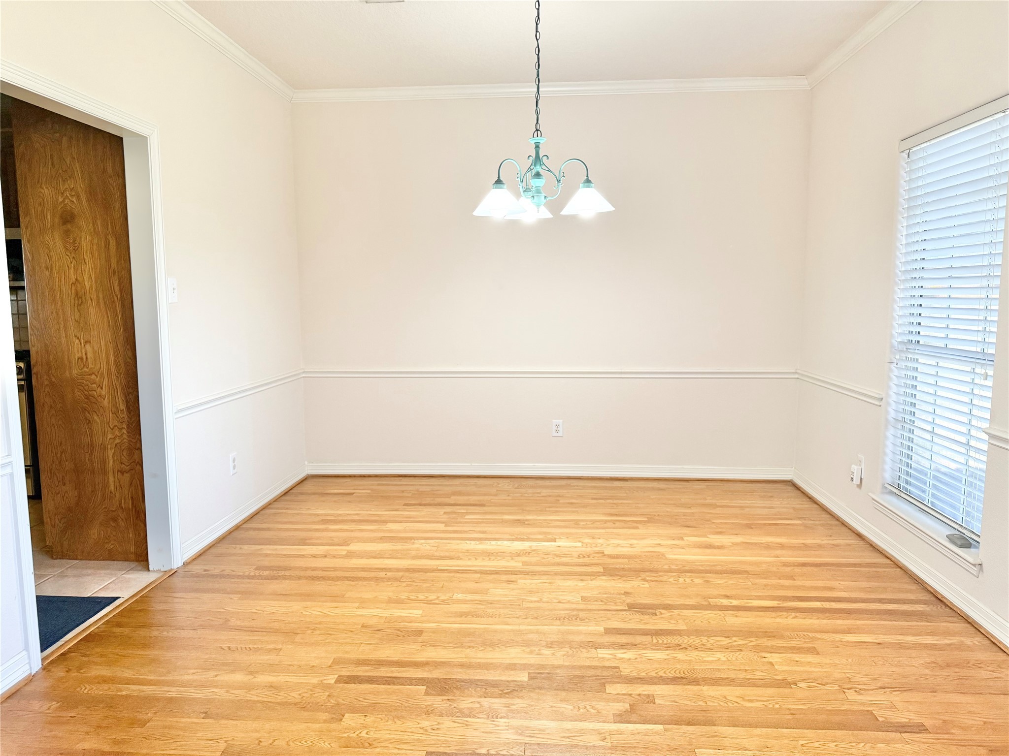 1110 Robinson Road La Porte, TX 77571 - Photo 5 of 41 formal dining area