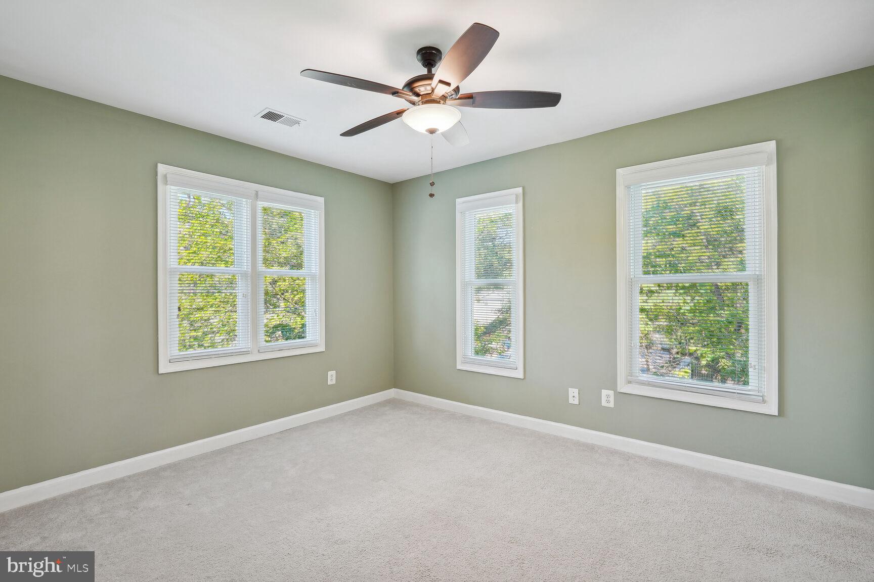 691 West Glebe Road Alexandria, VA 22305 - Photo 20 of 29 Generous 2nd bedroom and large closet on 2nd level