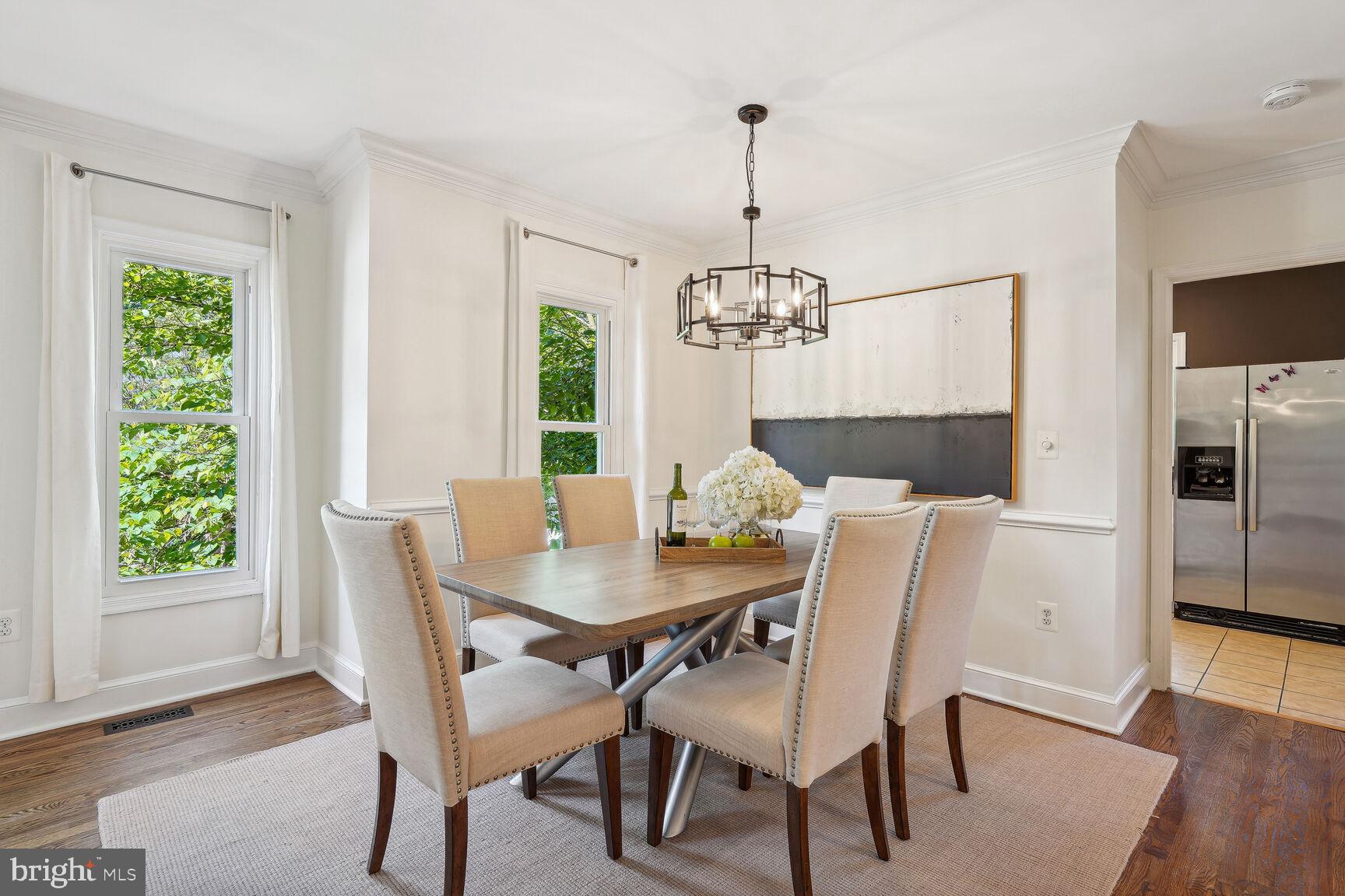 691 West Glebe Road Alexandria, VA 22305 - Photo 10 of 29 Dedicated dining space
