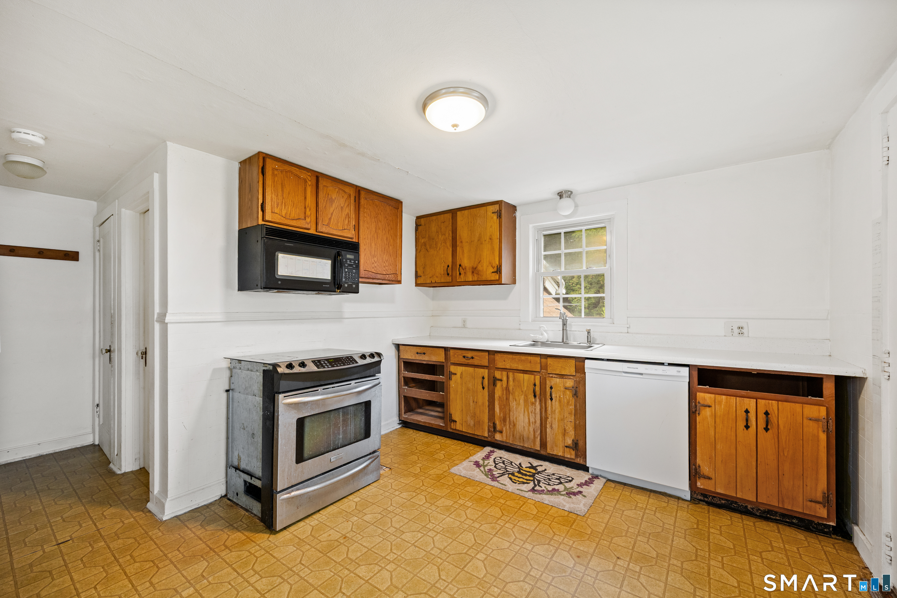 11 Cottage Road Harwinton, CT 06791 - Photo 10 of 32 Gallery Image 10
