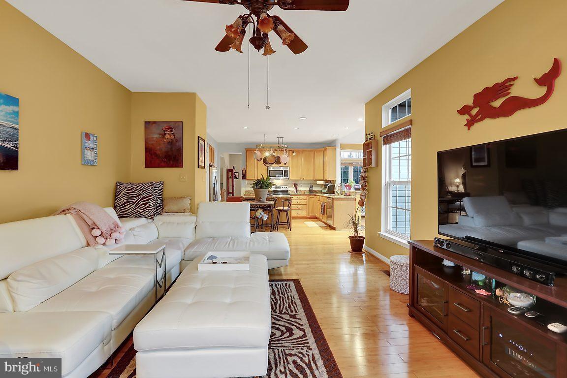 1744 Castle Rock Road Frederick, MD 21701 - Photo 14 of 24 Family Room