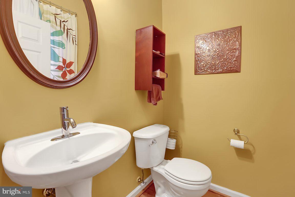 1744 Castle Rock Road Frederick, MD 21701 - Photo 15 of 24 Powder room