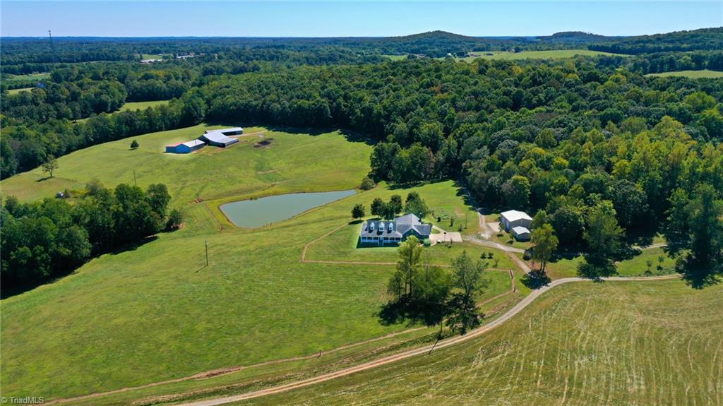 1725 Somers Road Ronda, NC 28670 - Photo 3 of 49 Gallery Image 3